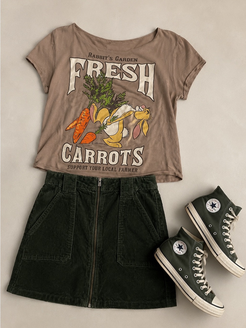 2 Piece XS/0 Outfit! Pooh Bear Graphic Tee & Hollister Corduroy Skirt- see info!